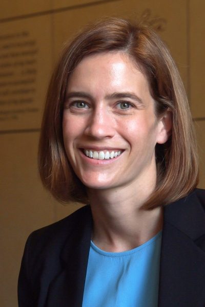 The Columns » W&L Welcomes New Trustee Helen Sanders » Washington