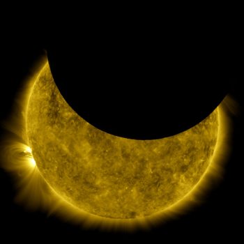 754921main_Sun-Moon-650-350x350 Watch Solar Eclipse from W&L Lawn