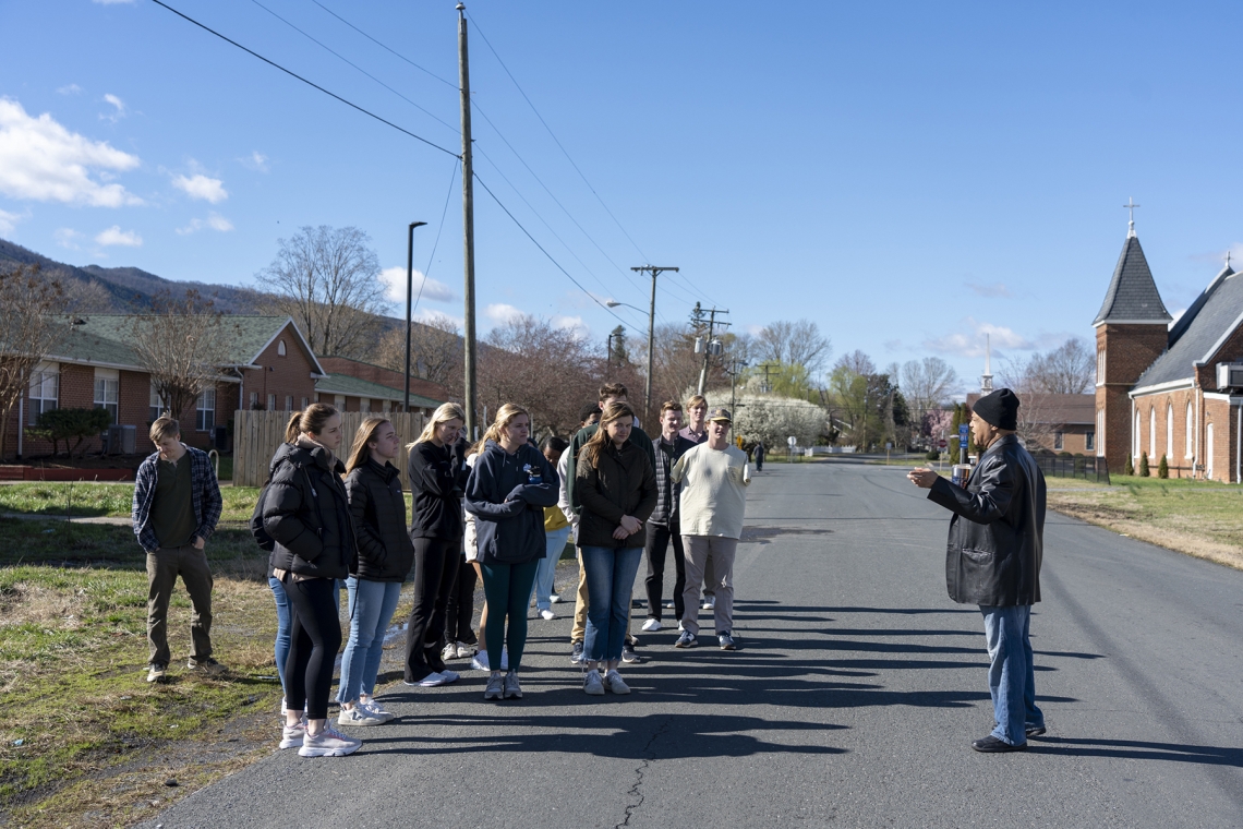 The Columns » Community Conversations in Glasgow » Washington and Lee