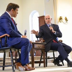 Fox News anchor Bret Baier interviews former Vice President Mike Pence in University Chapel to kick off Mock Convention ’24.