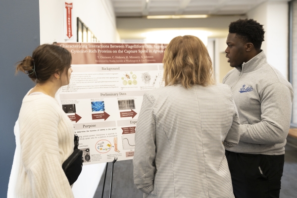 DSC02725-600x400 W&L Students Showcase Original Research at Science, Society, and the Arts Conference