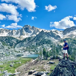 Connor Smith &#039;26 pauses to enjoy a scenic vista