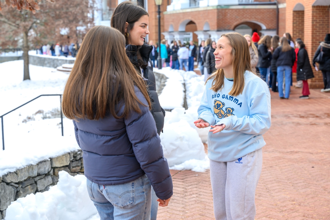 RhoGams2025_04-1-1140x760 Rho Gammas Guide First-Years Through Sorority Recruitment