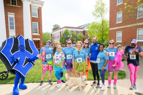 80sgroup-600x400 8th Annual Live Well W&L 5K Fun Run/Walk Spirit Awards