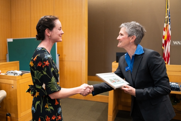 DSC02348-600x400 School of Law Celebrates Distinguished Graduates during Law Alumni Weekend