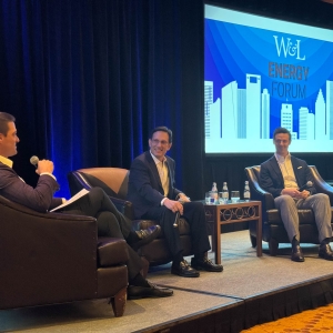 Alex Burpee ’08, managing director at Moelis, leads a fireside chat on the energy M&amp;A landscape with Eric Cantor and Stephen Trauber of Moelis &amp; Co. during the W&amp;L Energy Forum in Houston, Texas.
