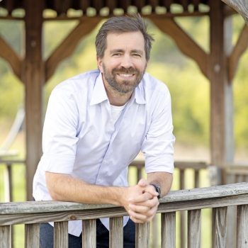 Seth-Cantey-350x350 Washington and Lee Names Six Faculty Members to Endowed Professorships in The College and The Williams School