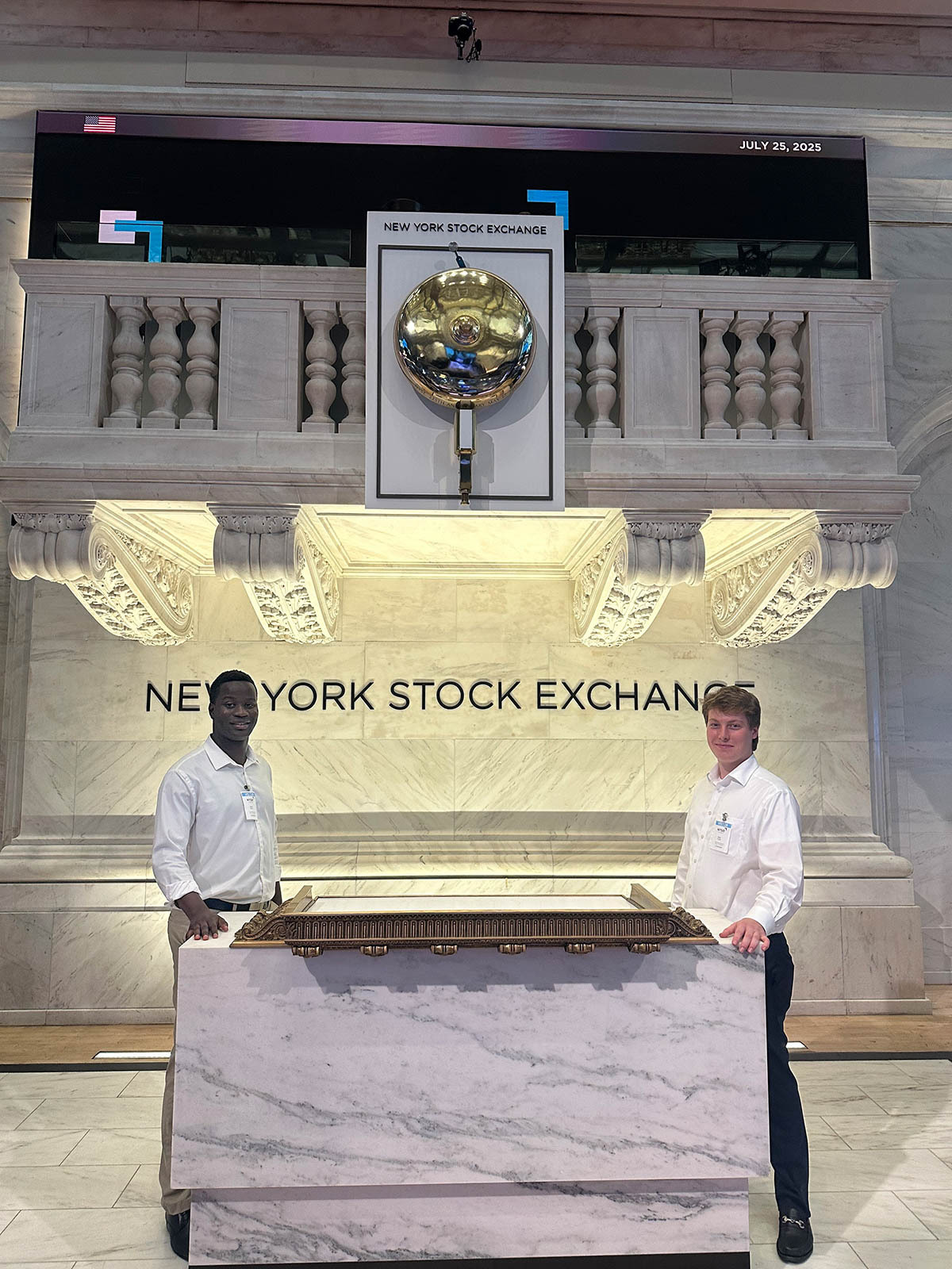 IMG_169622WP W&L Students Learn and Network in New York City