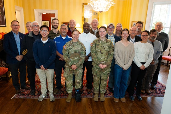 Veterans_Day_111125_07-600x400 Washington and Lee Commemorates Veterans Day