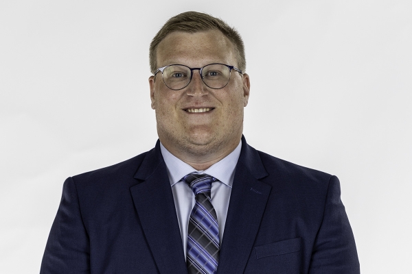 Matt-Eaker-600x400 Matt Eaker named to College Sports Communicators’ 30 Under 30 List