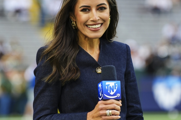 14729977-C2N05856-copy-600x400 From the Sidelines to the World Stage