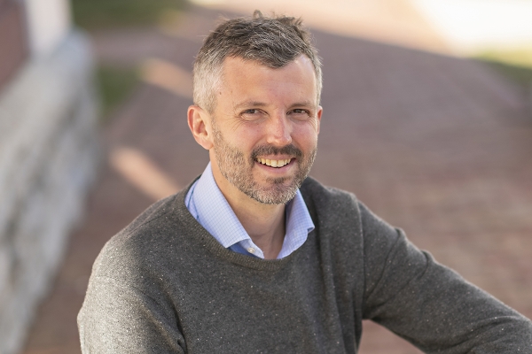 Jon-Eastwood-600x400 Jon Eastwood to Deliver Lecture in Honor of His Appointment to the  William P. Ames Jr. Professorship in Sociology