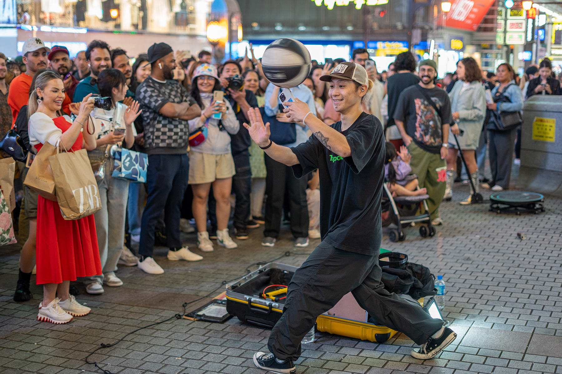 Travel-19wp-1 W&L Without Borders