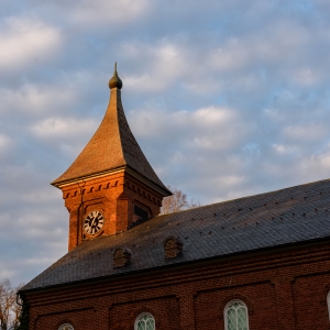 University Chapel in the evening hours. Photo by Ryan Doty ’26