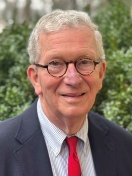 howe-headshot-scaled-e1775157008186-263x350 W&L Announces 2026 Distinguished Alumni Award Winners