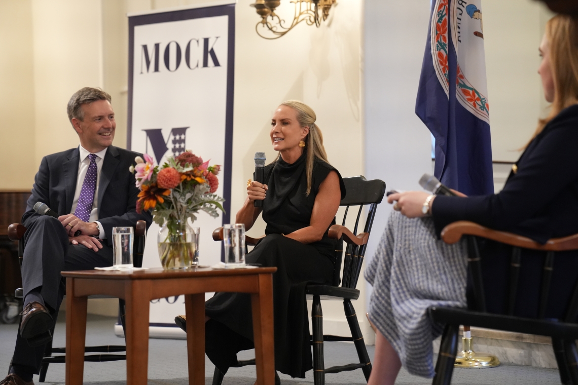 Abigail Pickens ’28 interviews former White House press secretaries Josh Earnest and Dana Perino in University Chapel for Mock Convention during Parents and Family Weekend. Photo by James Etherington ’30